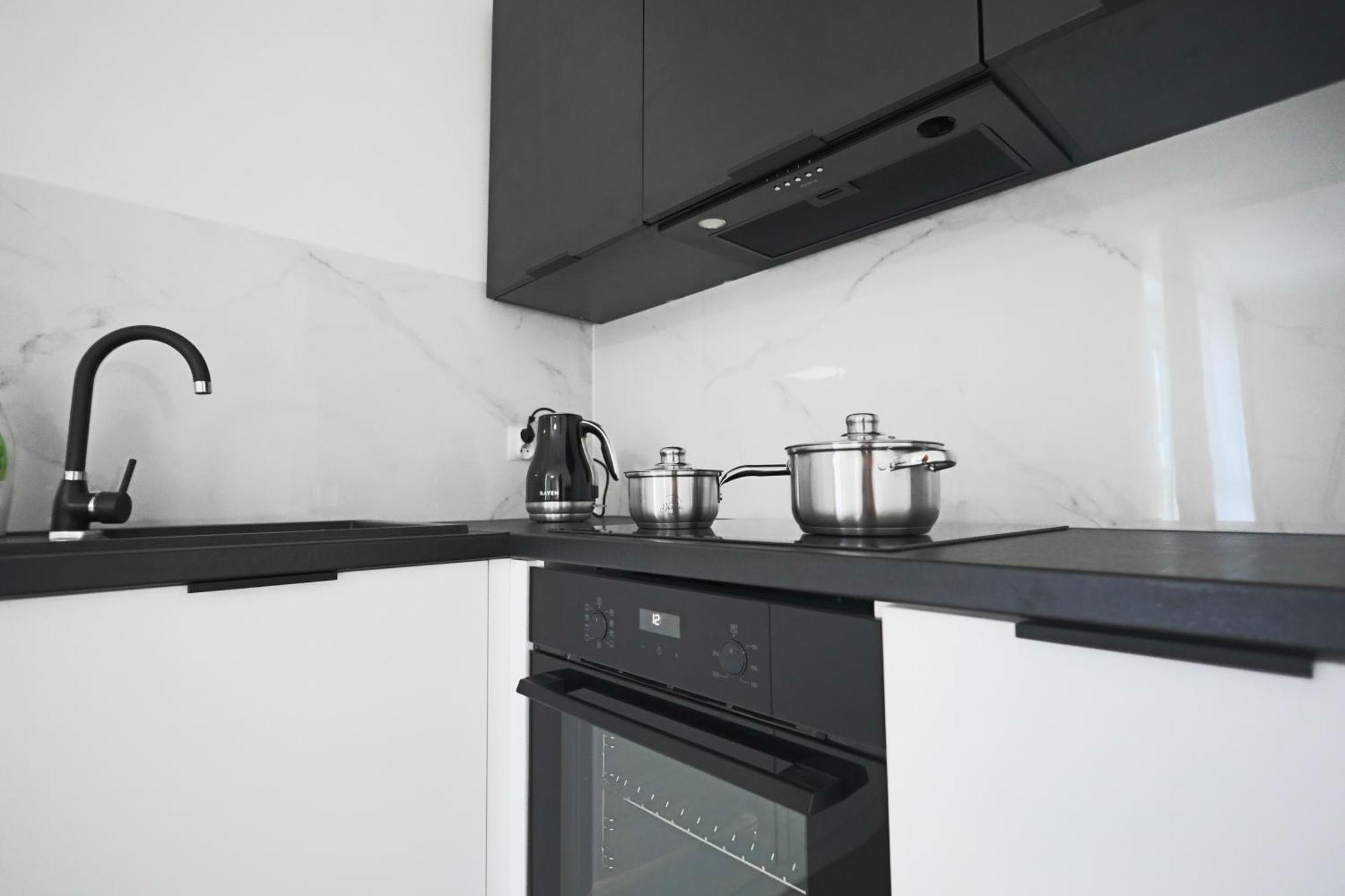 Reymonta 22 Apartamenty Ополе Екстер'єр фото